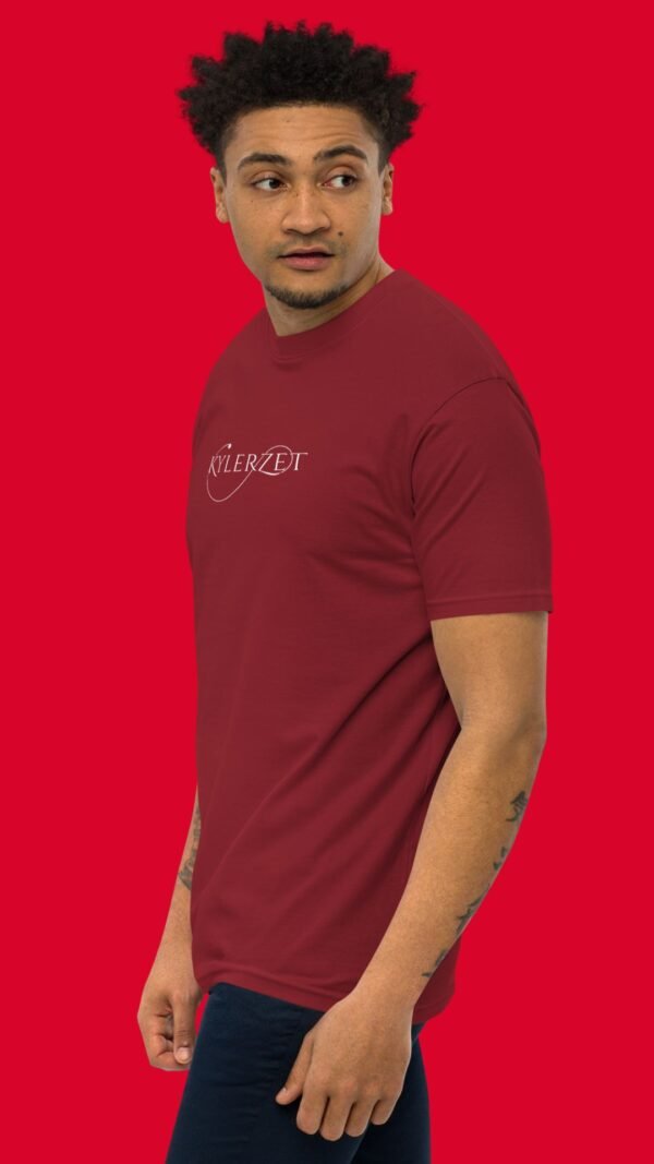 Eternal Mangekyō – Itachi Uchiha with Red Susanoo Graphic T-Shirt